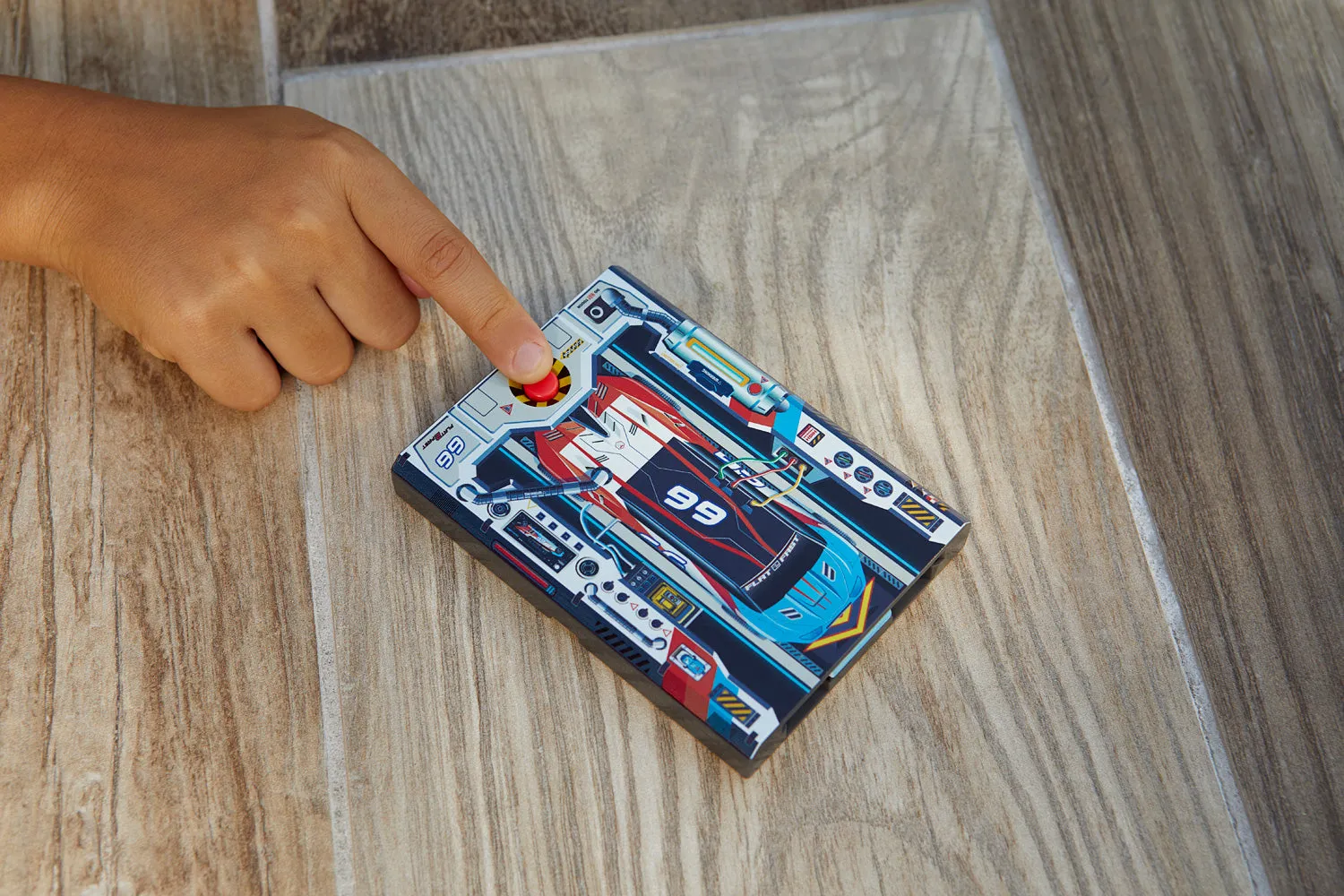 Flat 2 Fast Card Racers - Red